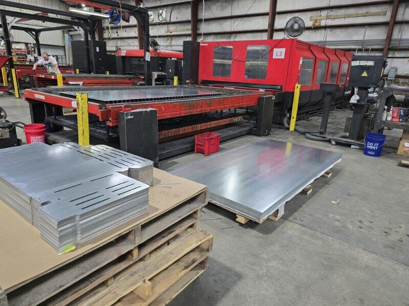 4000 Watt Amada 4020 CO2 Laser