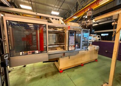 168 ton krauss maffei km 150-700 c2 injection molding machine 2003
