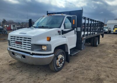 2004 gmc topkick c6500 22 ft stake bed truck