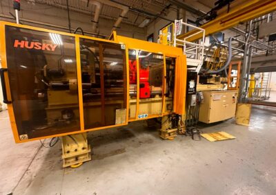 300 ton husky rs70-60 injection molding machine 1998