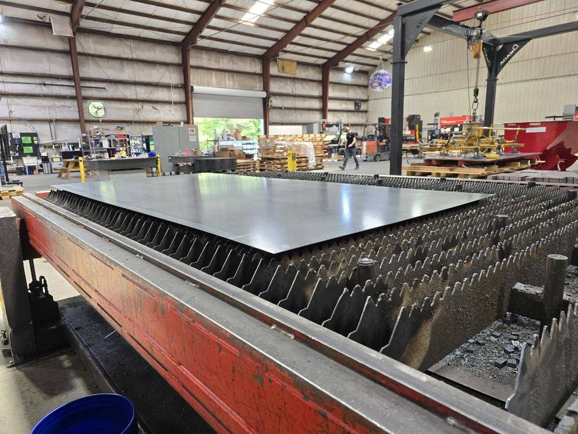 4000 Watt Amada 4020 CO2 Laser