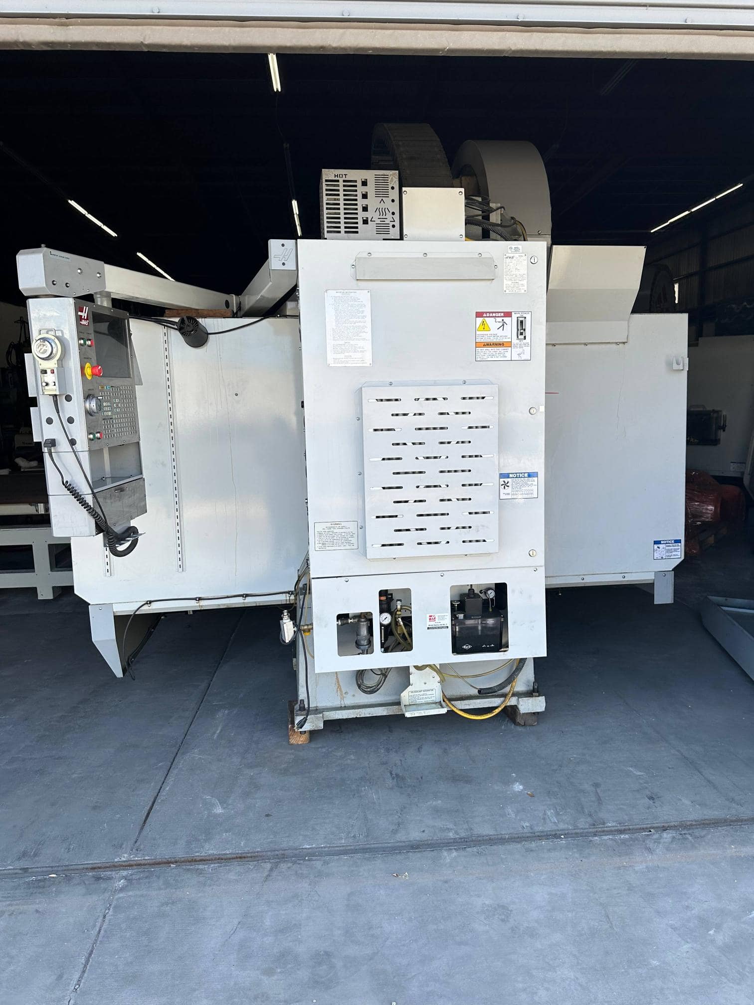 Haas VF-4SS VMC