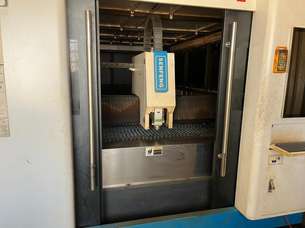 4000 Watt Senfeng SF-3015HM Combo Tube/Flat Laser