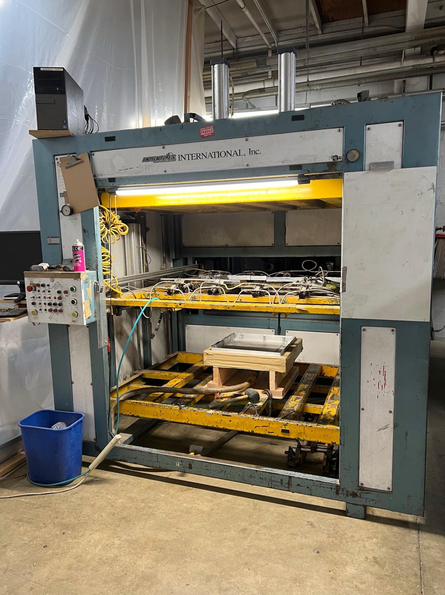 ZMD HD344 Single Station Cut Sheet Thick Gauge Thermoformer