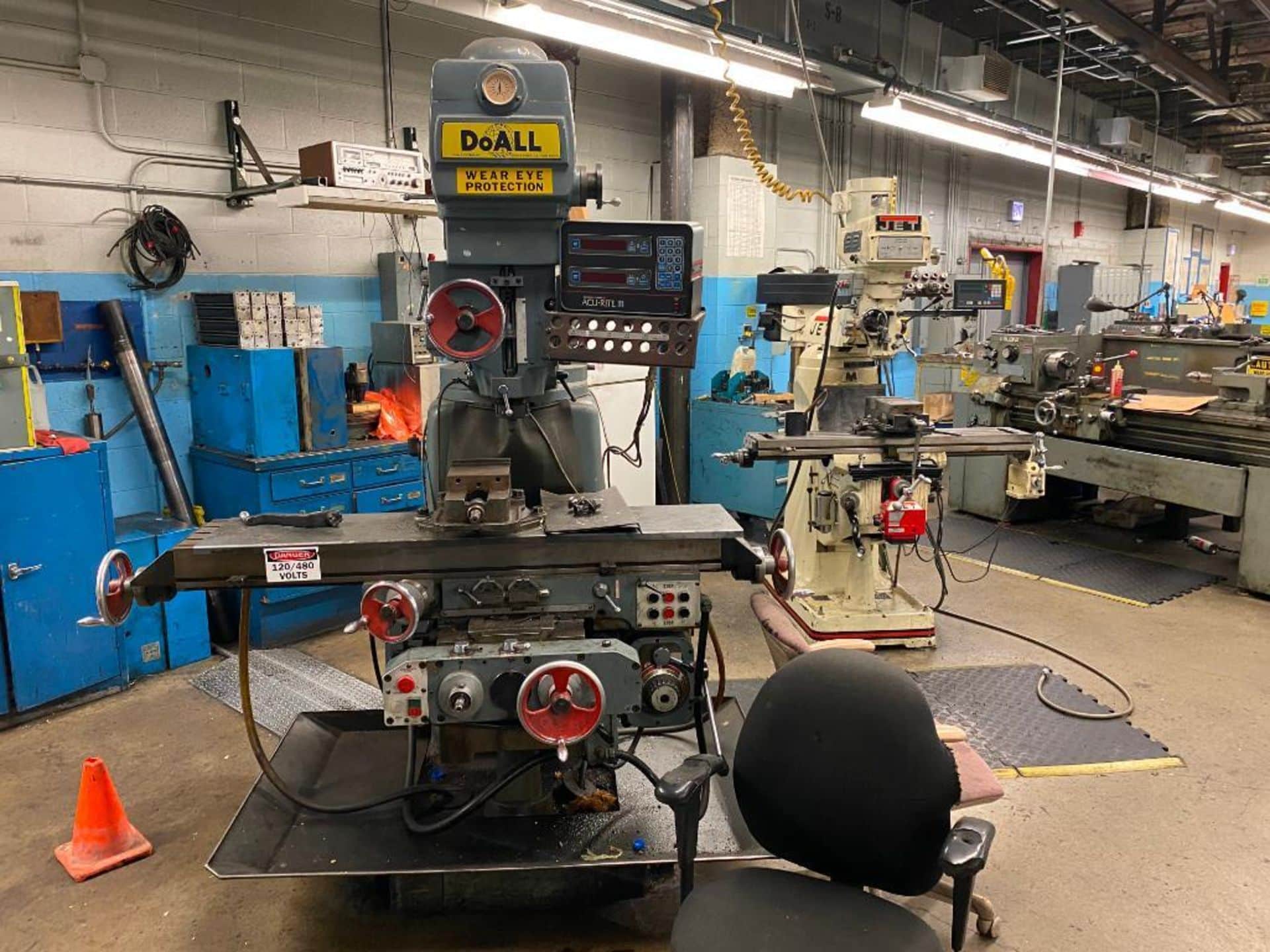 doall vertical milling machine 53in x 12in t-slot table acu-rite iii 2-axis dro doall vertical milling machine 53in x 12in t-slot table acu-rite iii 2-axis dro
