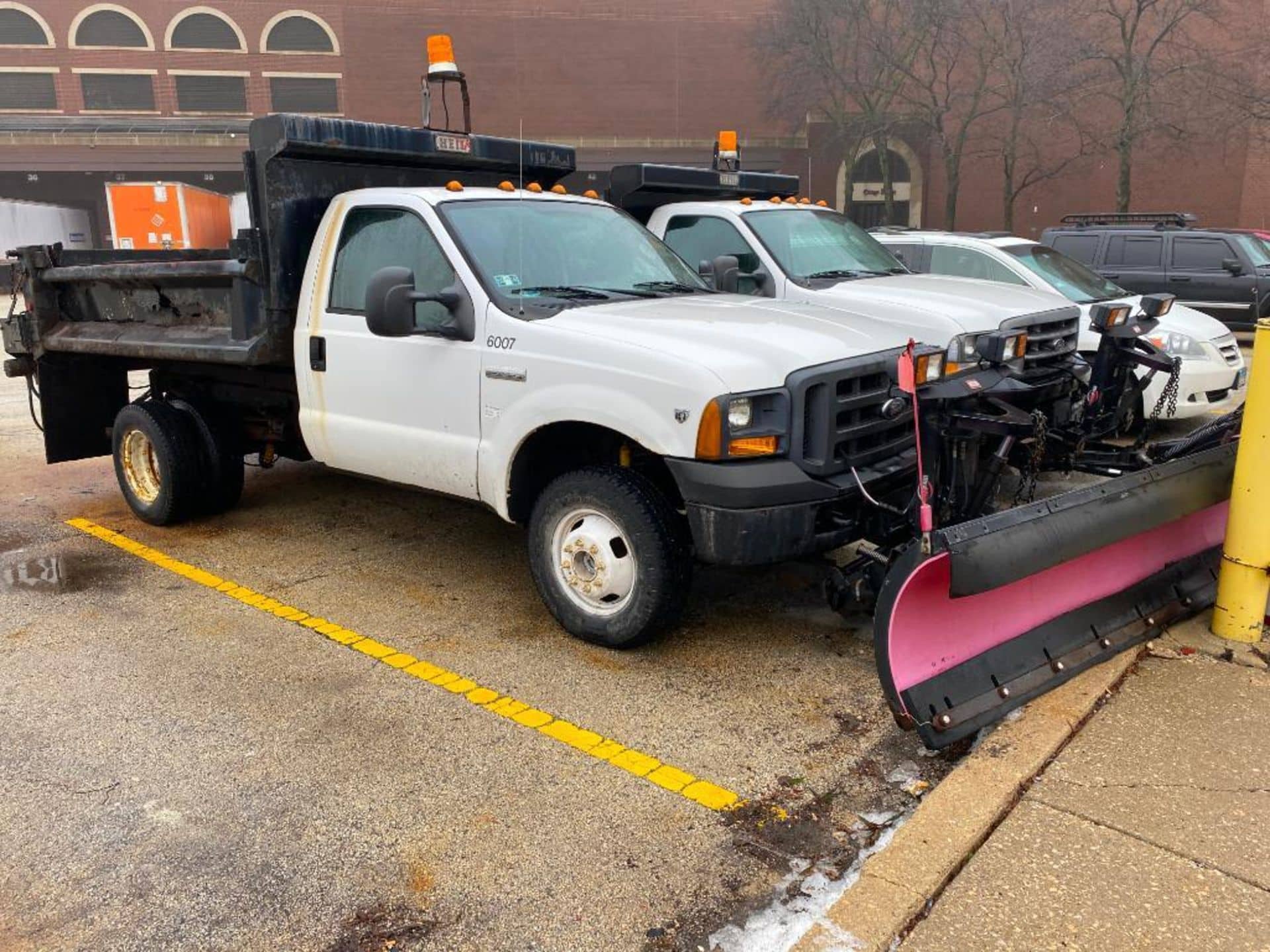 ford f-350 single axle dump truck with snowplow ford f-350 single axle dump truck with snowplow