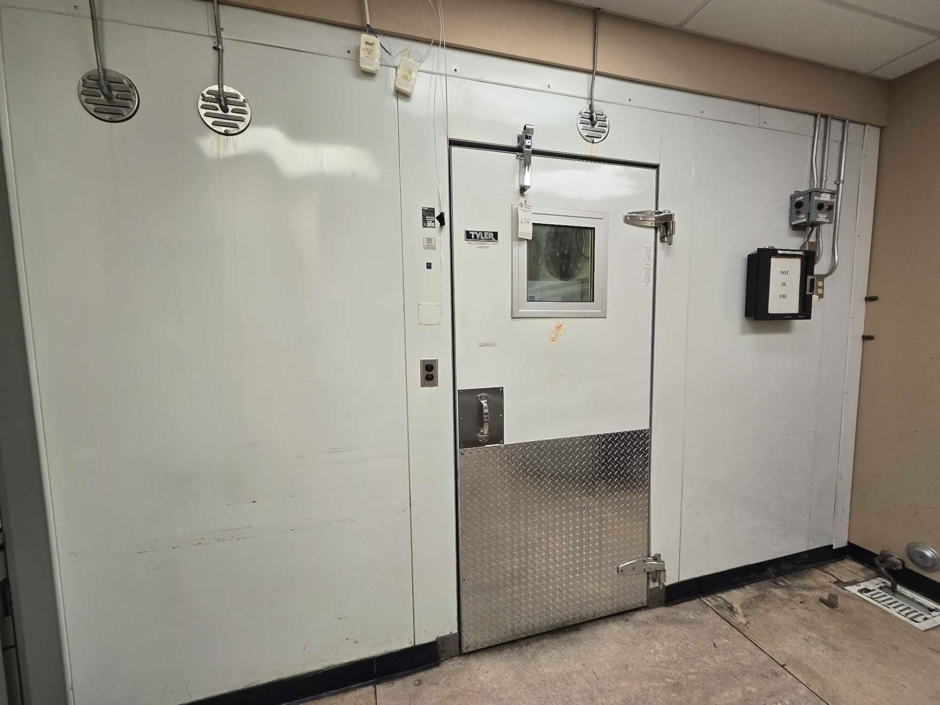 tyler walk in cooler 3 1 room with evaporators & condensers entire assembly tyler walk in cooler 3 1 room with evaporators & condensers entire assembly