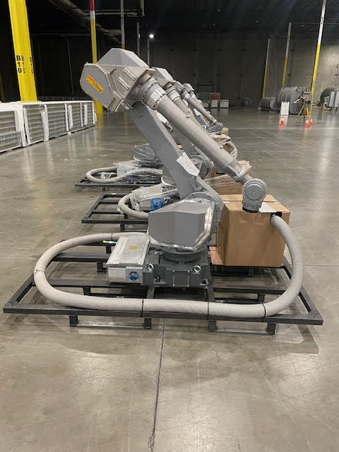 Fanuc P-350i C1D1 Robot w/ R-30iB Plus Control Box, 2023 (1) - NEW
