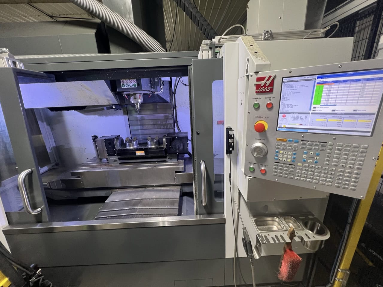 Haas VF-4SS VMC