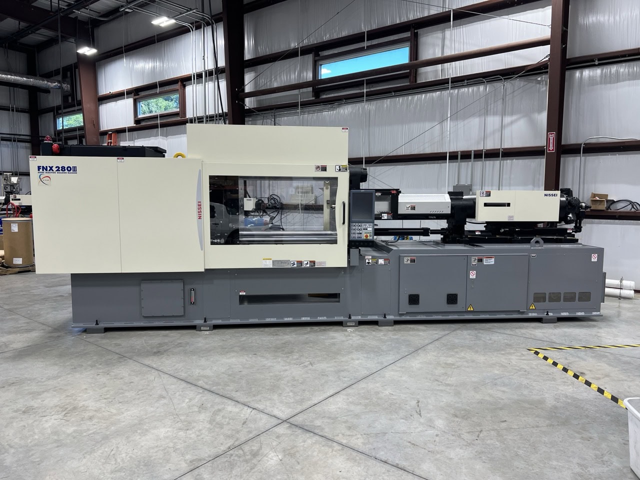 Nissei FNX-280III 100A Injection Mold Machine