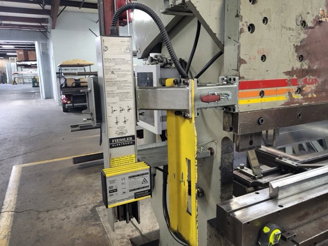 250 Ton x 14' Accupress 725014 CNC Hydraulic Press Brake