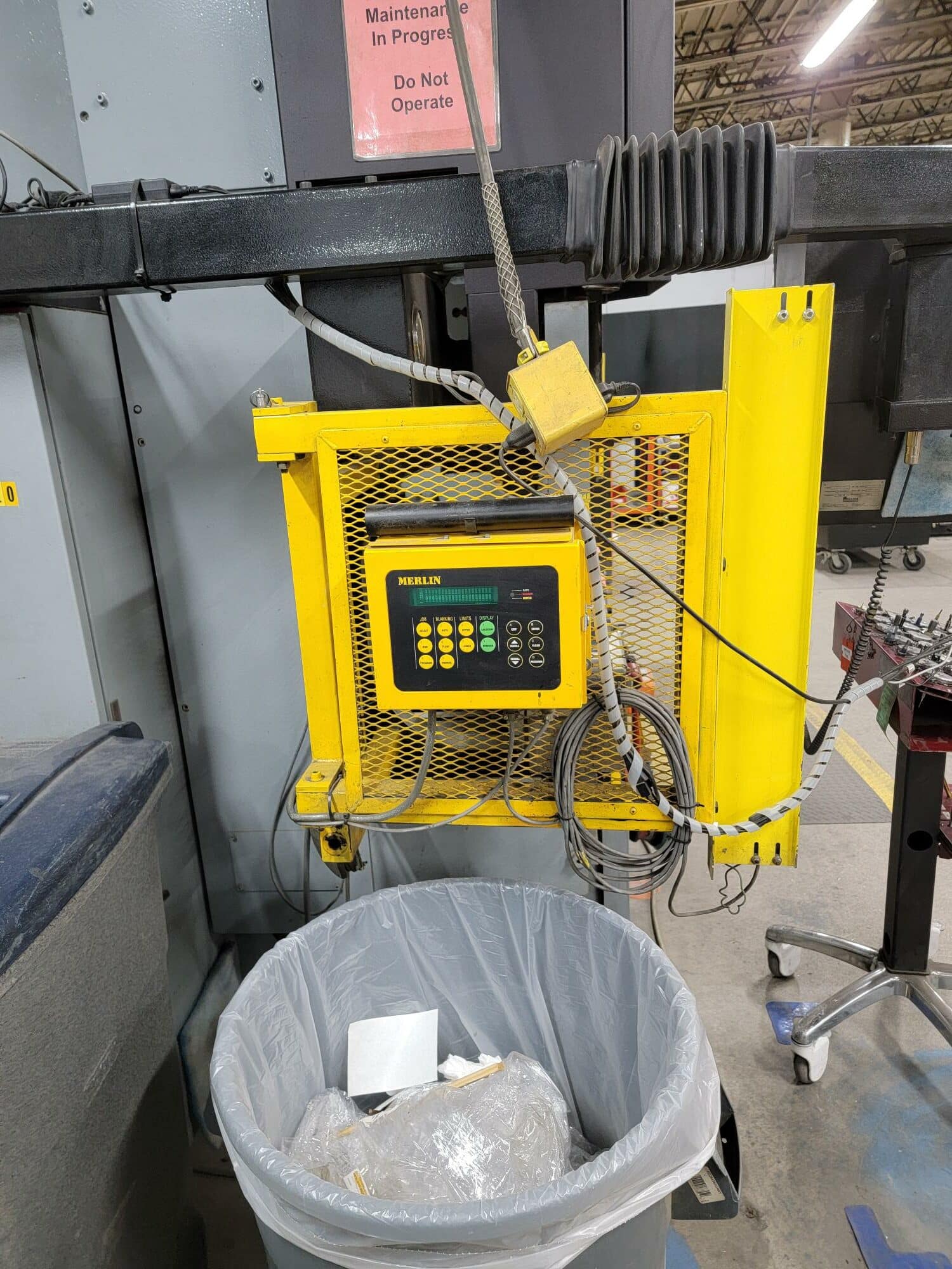 242 Ton x 14' Amada HFB2204 CNC Press Brake