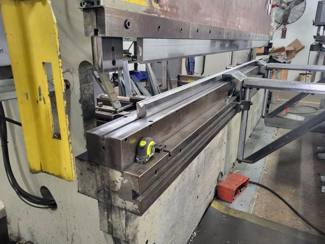 250 Ton x 14' Accupress 725014 CNC Hydraulic Press Brake