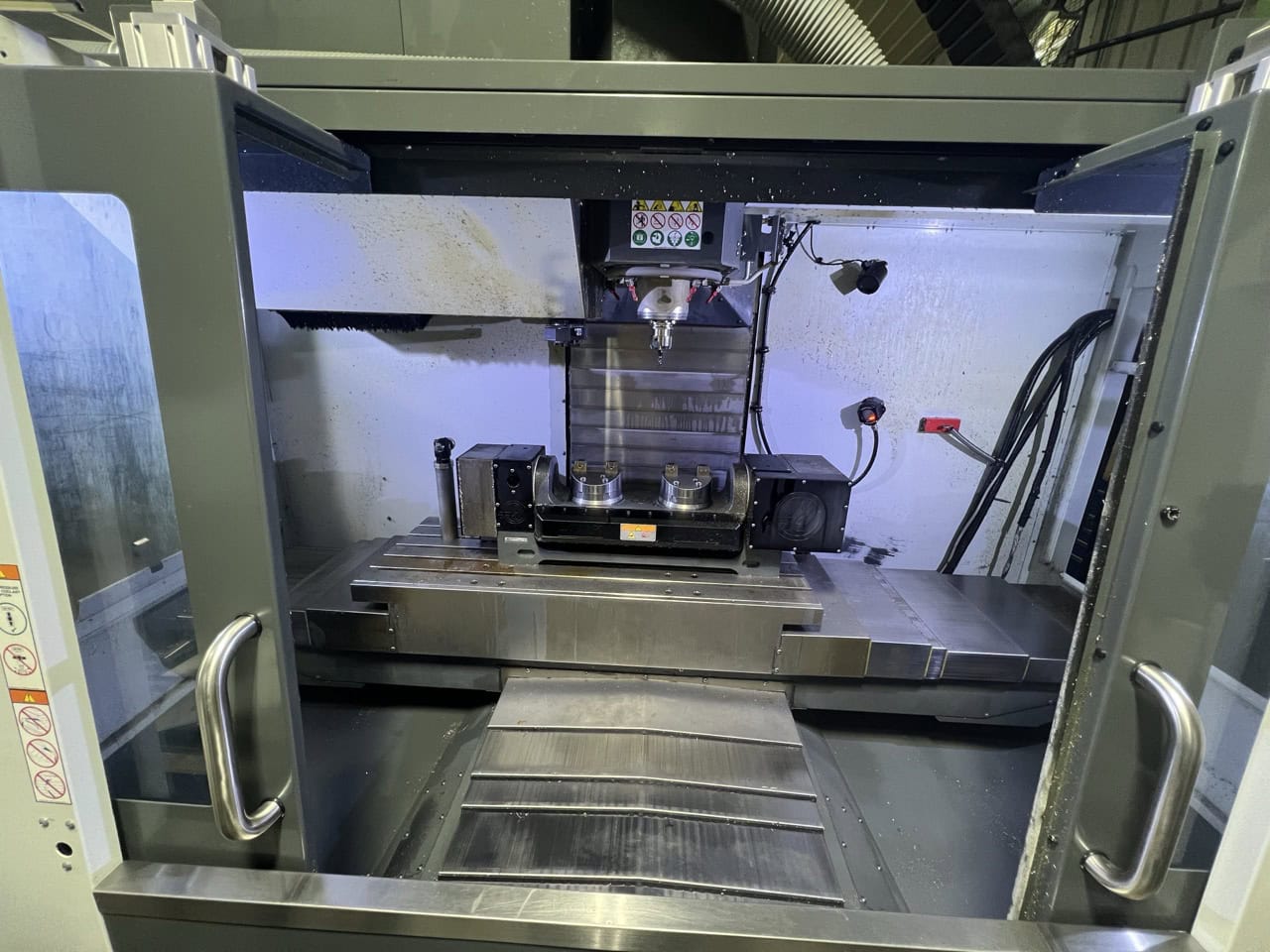 Haas VF-4SS VMC