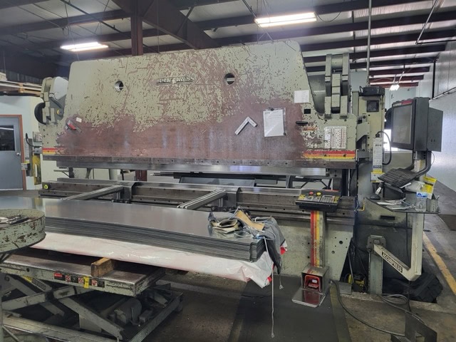 250 Ton x 14' Accupress 725014 CNC Hydraulic Press Brake