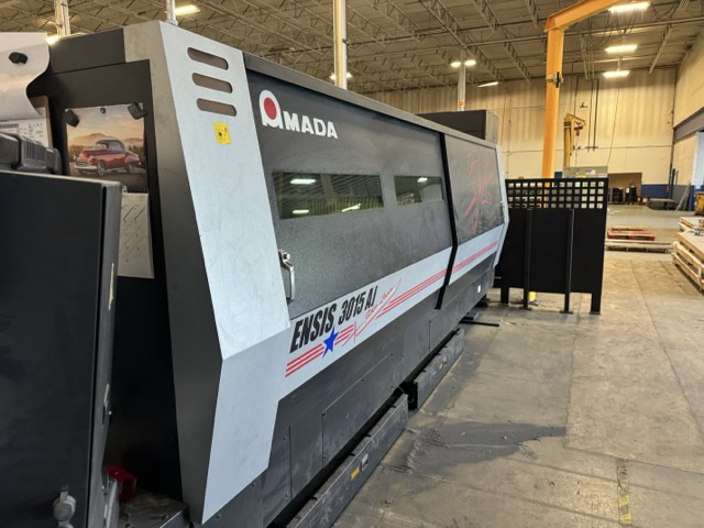 3000 Watt Amada Ensis 3015 AJ Fiber Laser