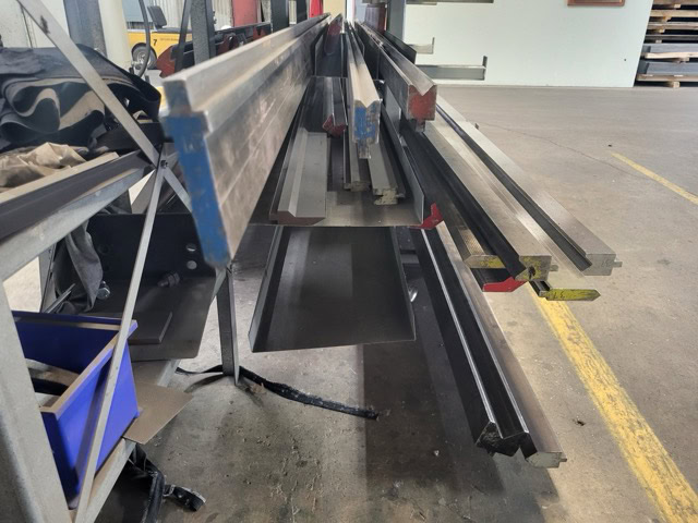 250 Ton x 14' Accupress 725014 CNC Hydraulic Press Brake
