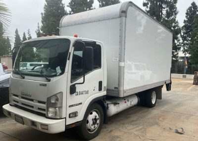 2012 isuzu npr hd box truck