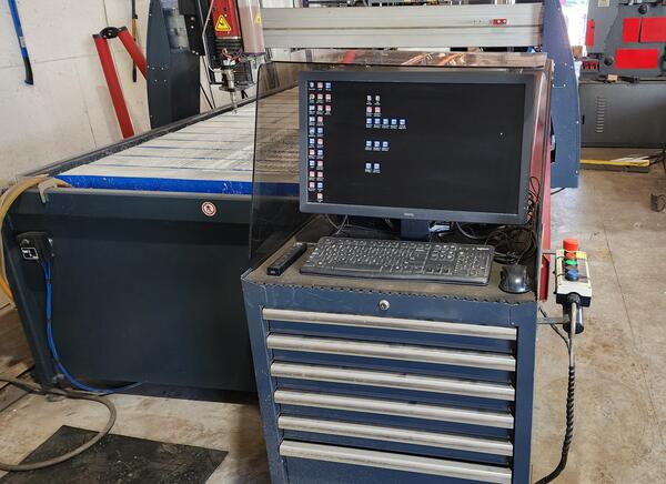 5'x10' Omax Maxiem 1530 CNC WaterJet