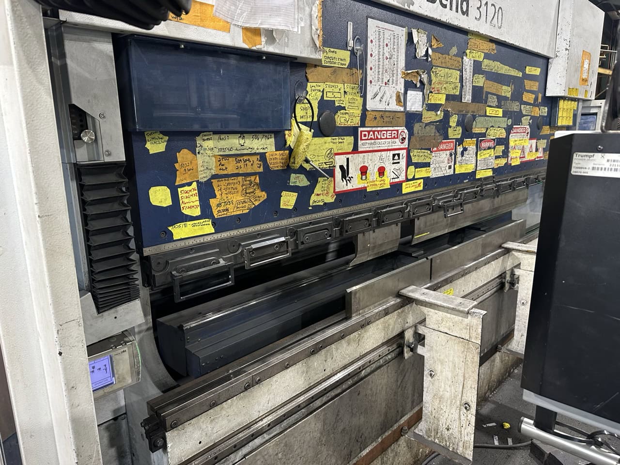 132 Ton x 10' Trumpf TruBend 3120 Hydraulic Press Brake