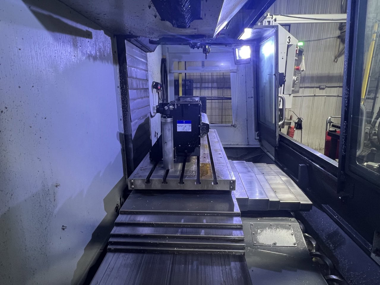 Haas VF-4SS VMC
