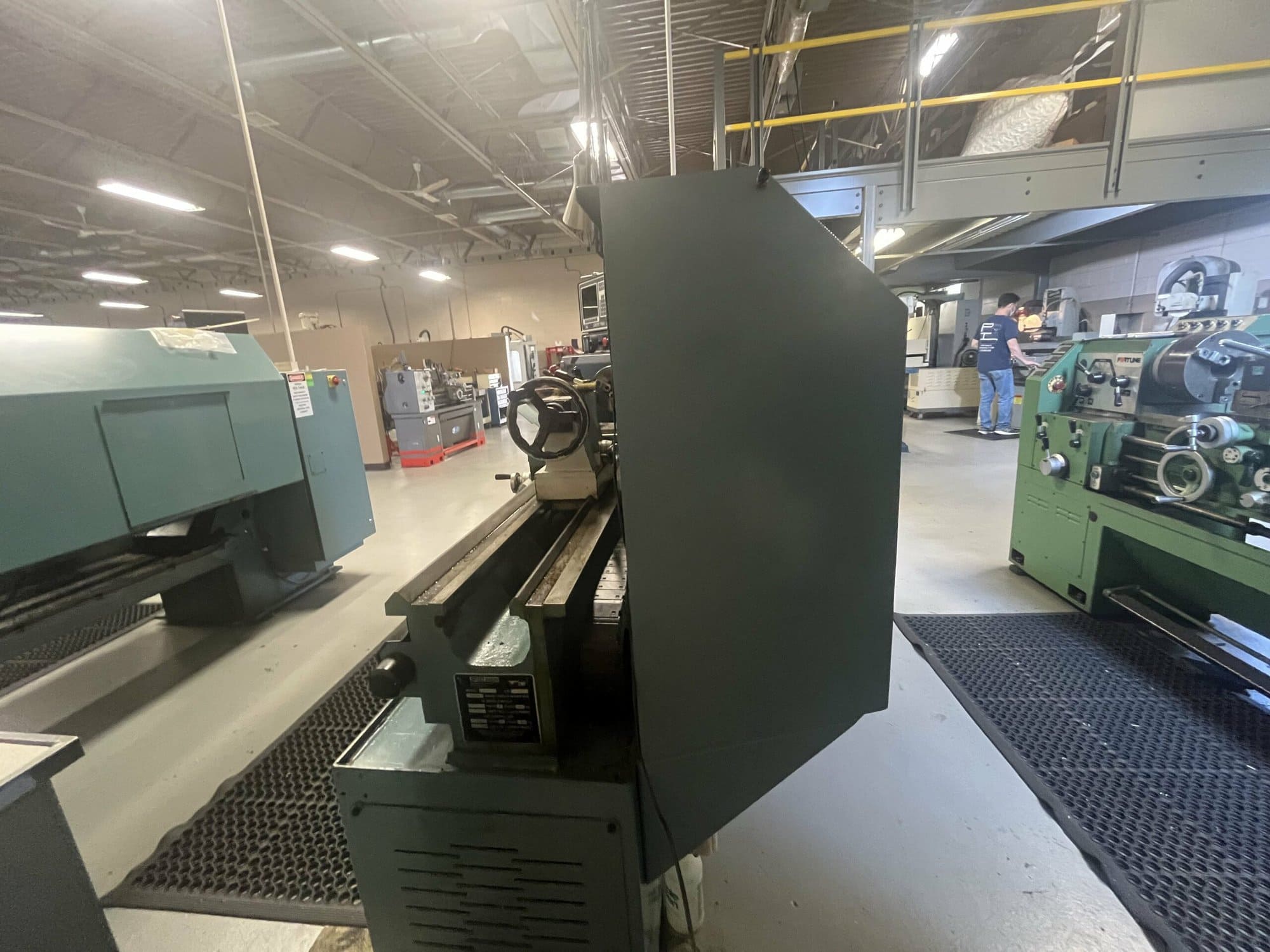 TRAK TRL 1745P Lathe