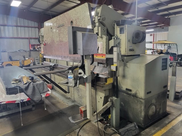 250 Ton x 14' Accupress 725014 CNC Hydraulic Press Brake