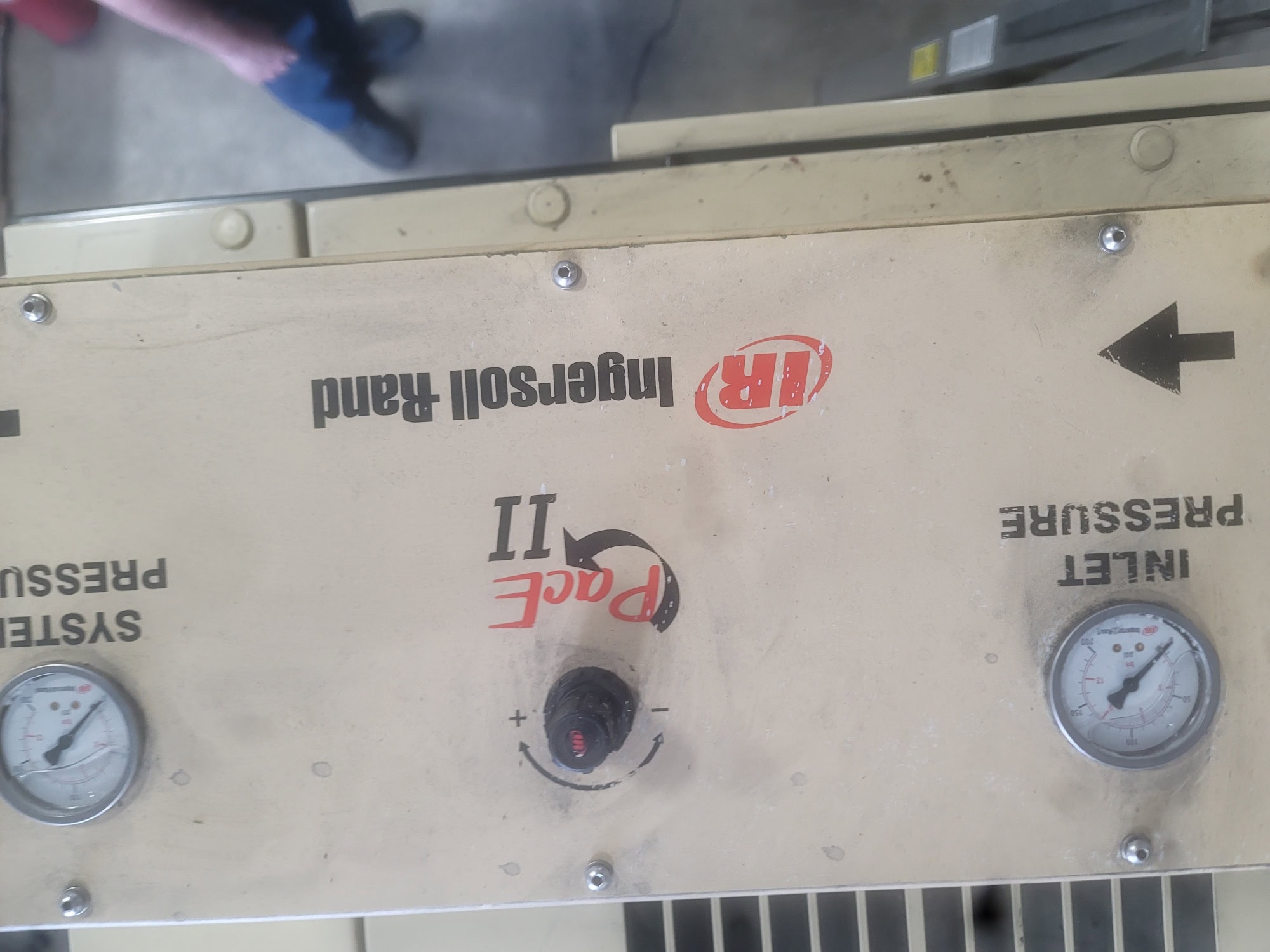 25 HP Ingersoll Rand UP6-25-125 Rotary Screw Air Compressor