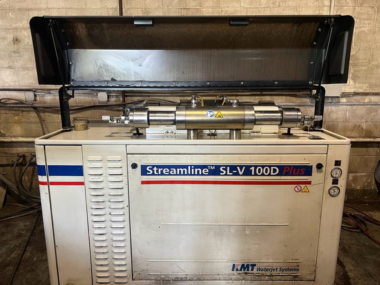 12.5' x 12.5' Romeo Engineering Gold Series Waterjet