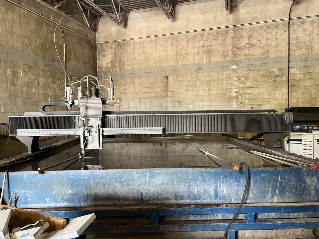 12.5' x 12.5' Romeo Engineering Gold Series Waterjet