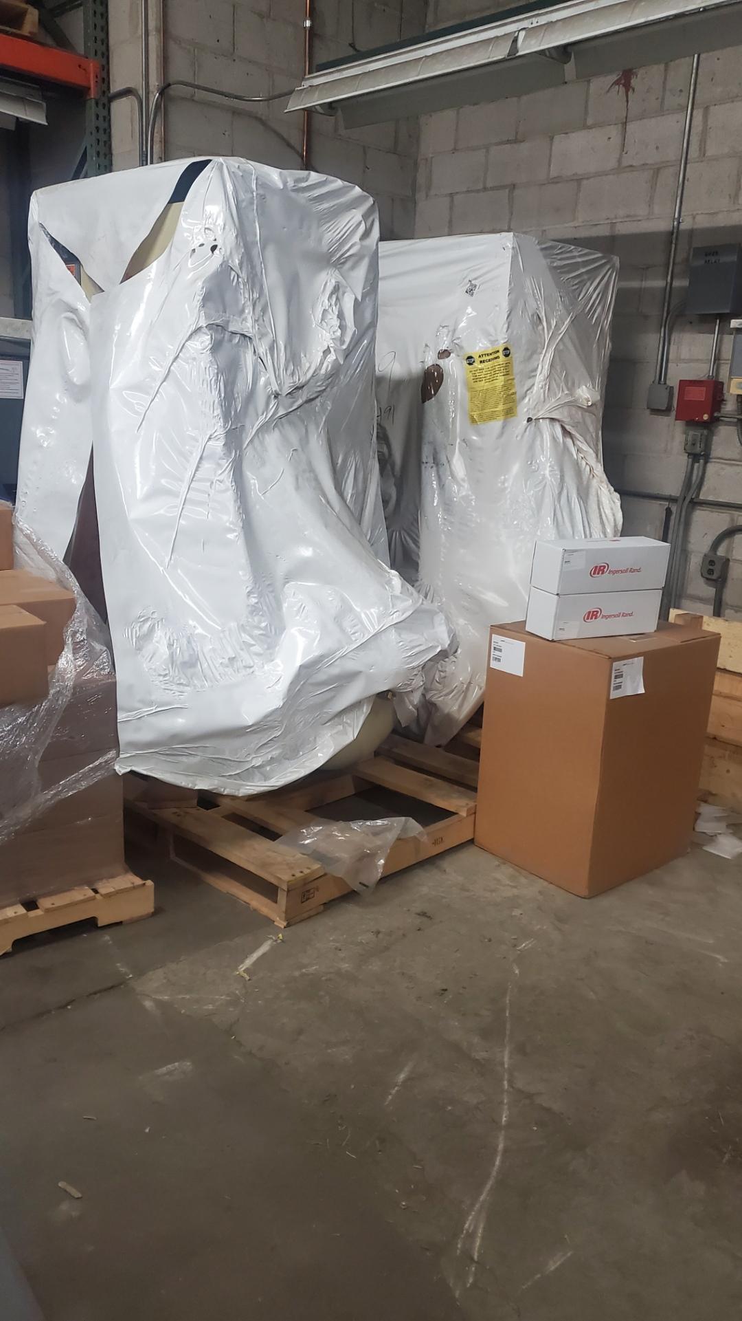 15 HP. Ingersoll Rand R11i Air Compressor