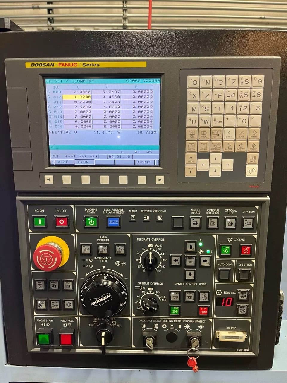 Doosan Lynx 220LC CNC Lathe