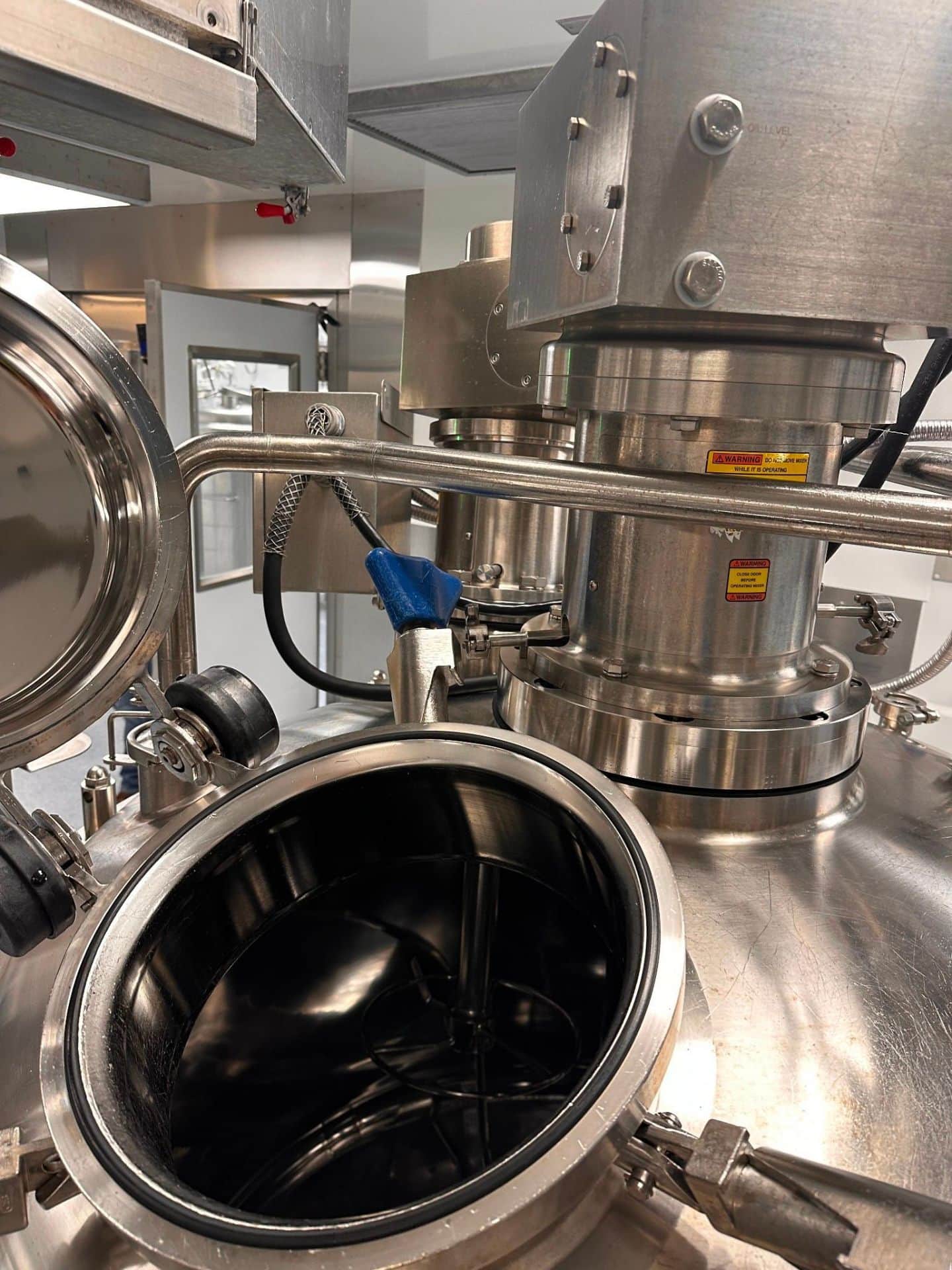 225 Gallon Holloway / Precision 316L Stainless Steel Reactor, 2019 - Dual Agitation, Sweep/Turbine - Image 3