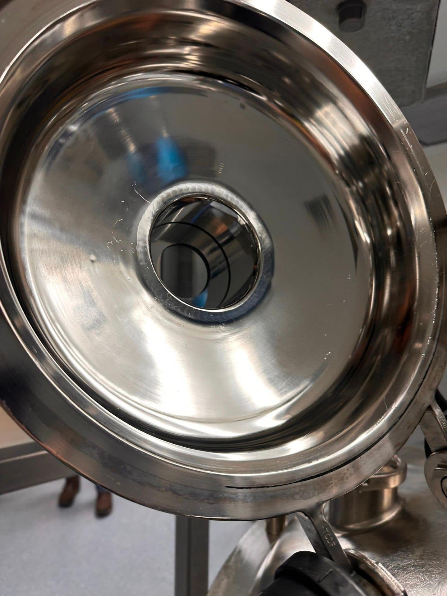 225 Gallon Holloway / Precision 316L Stainless Steel Reactor, 2019 - Dual Agitation, Sweep/Turbine - Image 9
