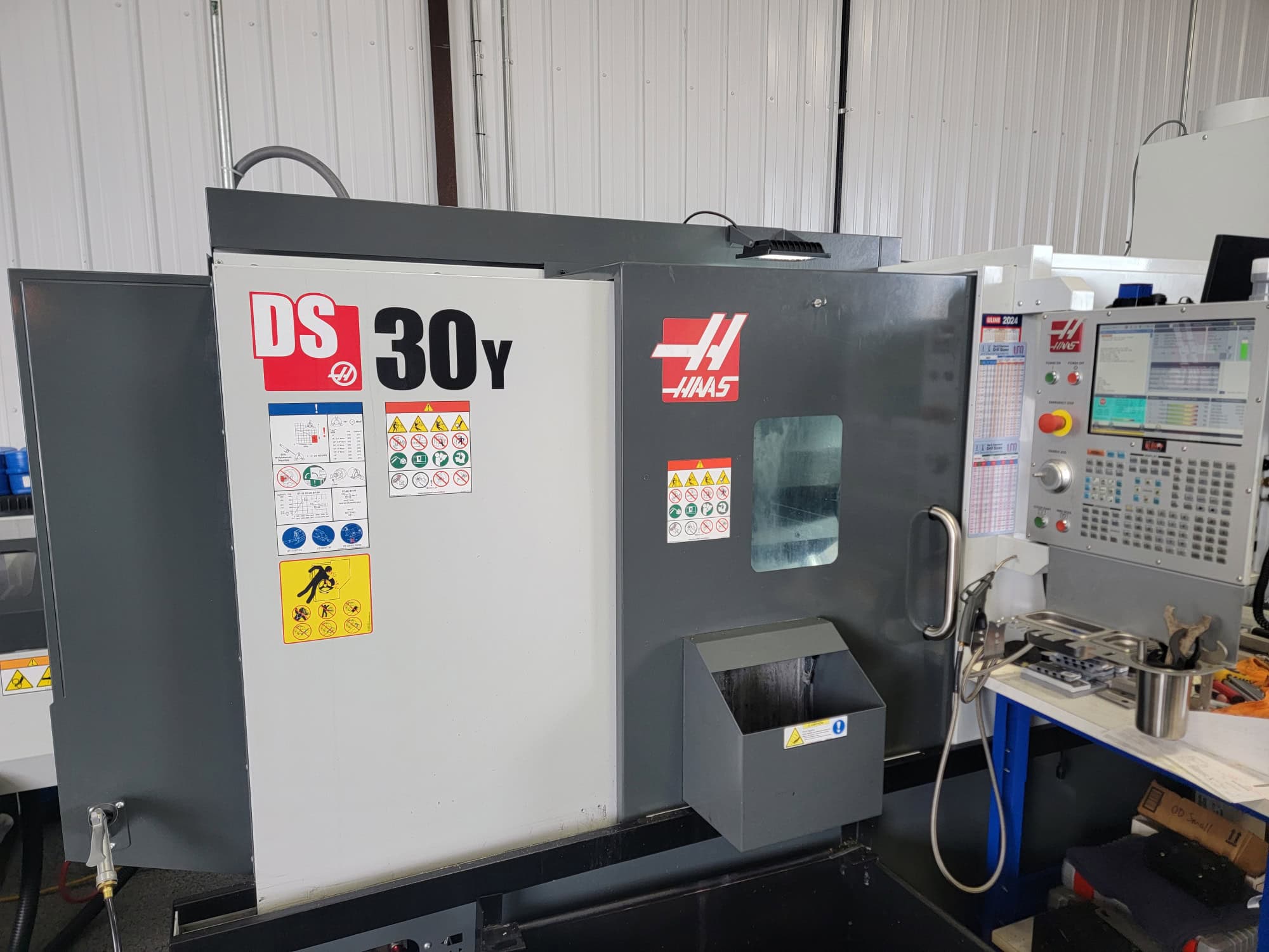 Haas DS-30Y CNC Lathe, 2023 - Fully Equipped, Bar Feeder, Low Hours, Tailstock