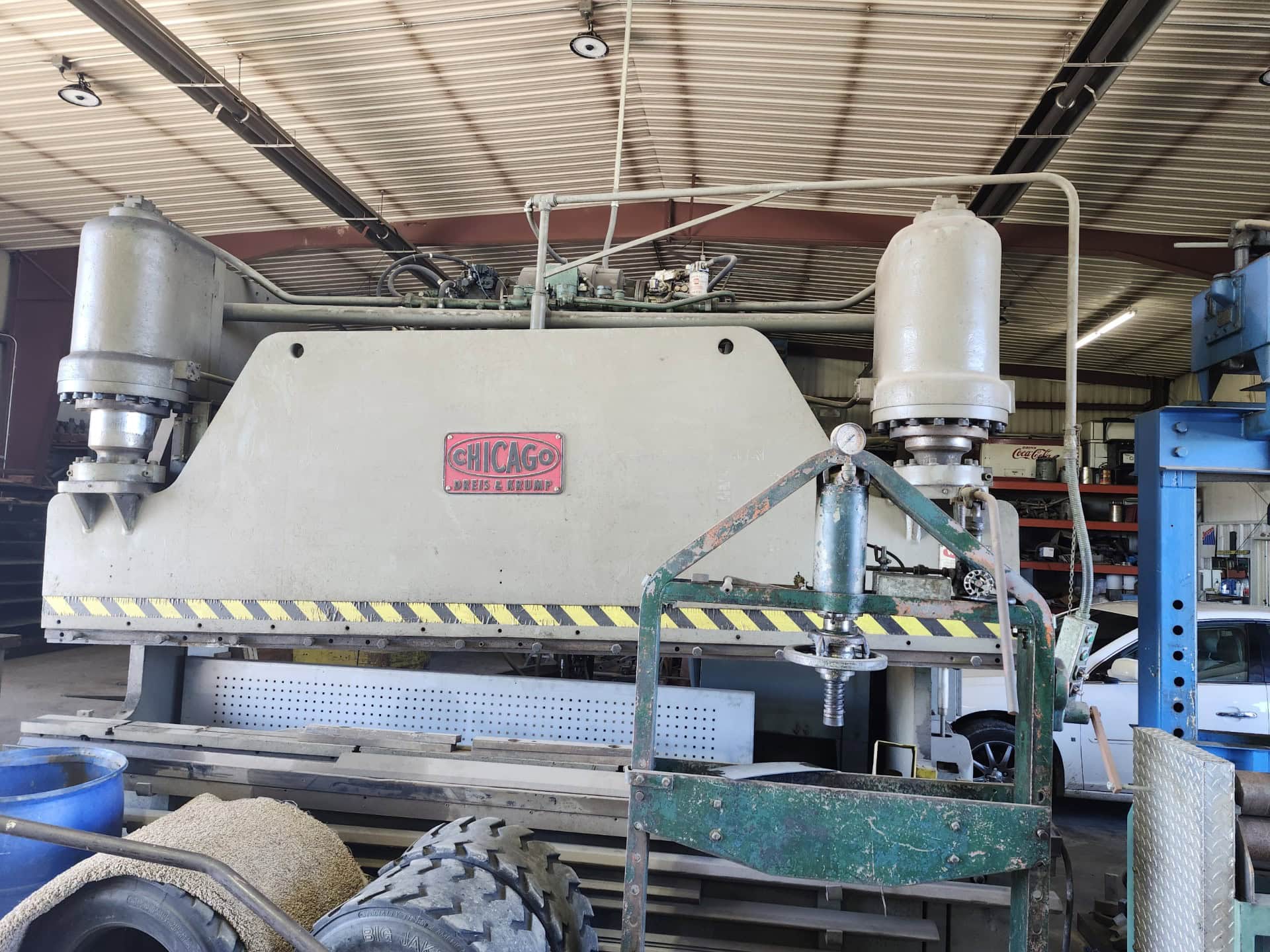 200 Ton x 10' Chicago 200-H-10 Hydraulic Press Brake, Tooling Included