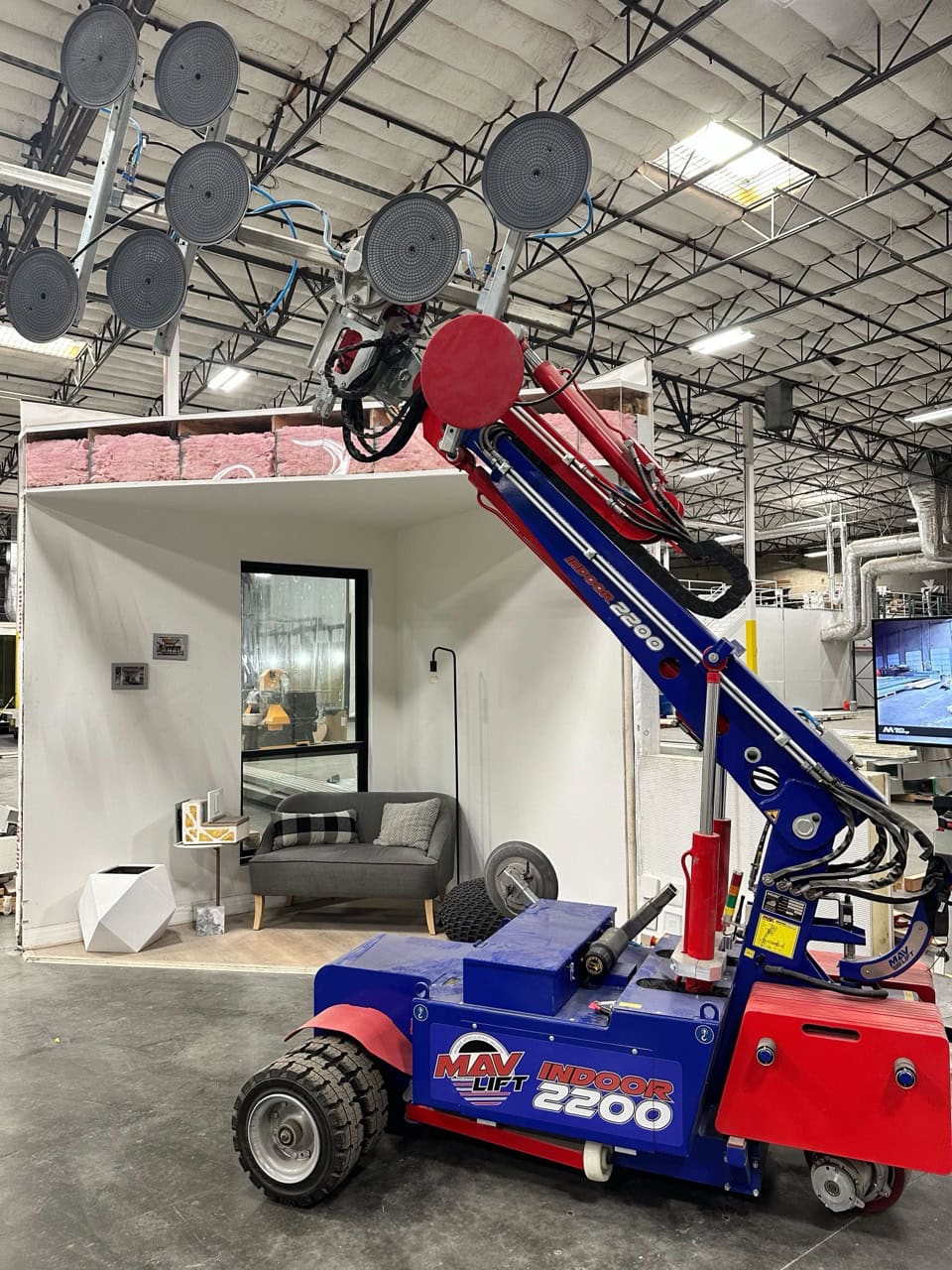 Mavlift 2200 Indoor Robotic Glazing Robot, 2019