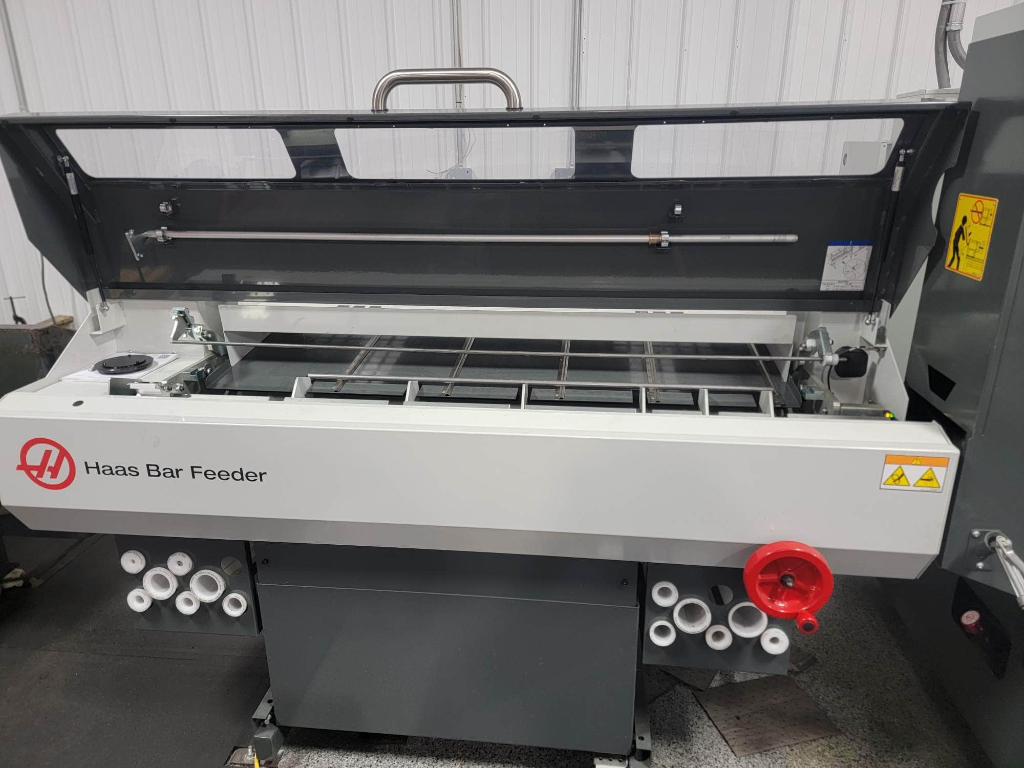 Haas DS-30Y CNC Lathe, 2023 - Fully Equipped, Bar Feeder, Low Hours, Tailstock - Image 3