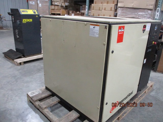 40 HP Ingersoll Rand SSR UP6-40-125 Air Compressor - Image 2