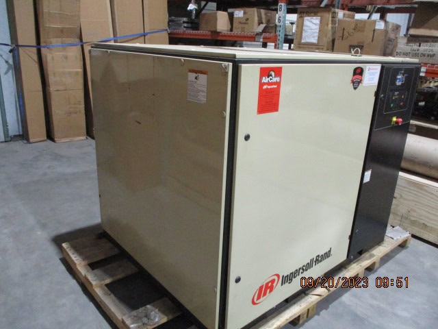 40 HP Ingersoll Rand SSR UP6-40-125 Air Compressor - Image 2