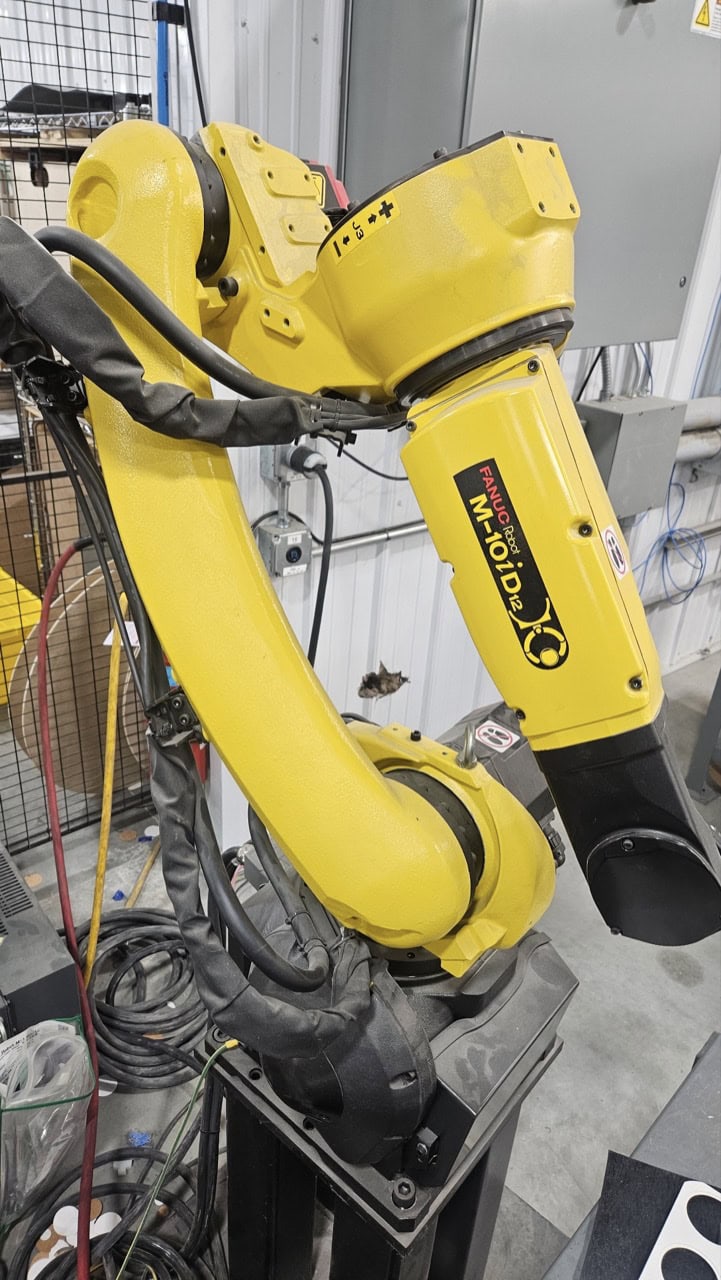 Fanuc M10iD/12 6-Axis Robot w/12kg Payload, 2021 - (Open Box Demo) - Image 2