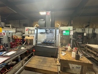 HAAS VF-3YT/50, 2011 - Low Hours, 4th Axis Ready, TSC, Probing, Chip Auger - Image 2
