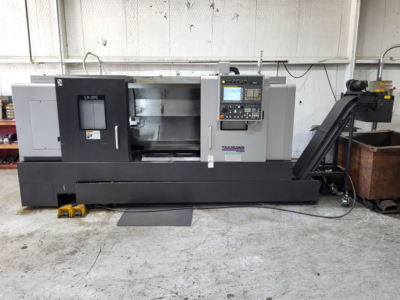 Takisawa LA-300 CNC Lathe, 2018 - Fanuc OI-TF Control, Tailstock, Chip Conveyor - Image 3