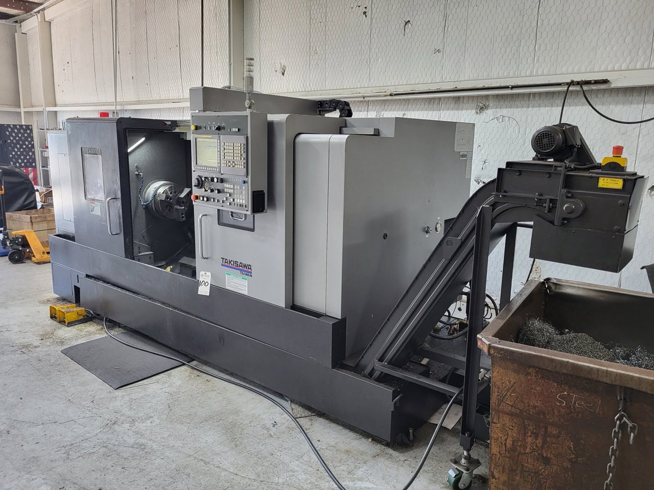 Takisawa LA-300 CNC Lathe, 2018 - Fanuc OI-TF Control, Tailstock, Chip Conveyor - Image 6