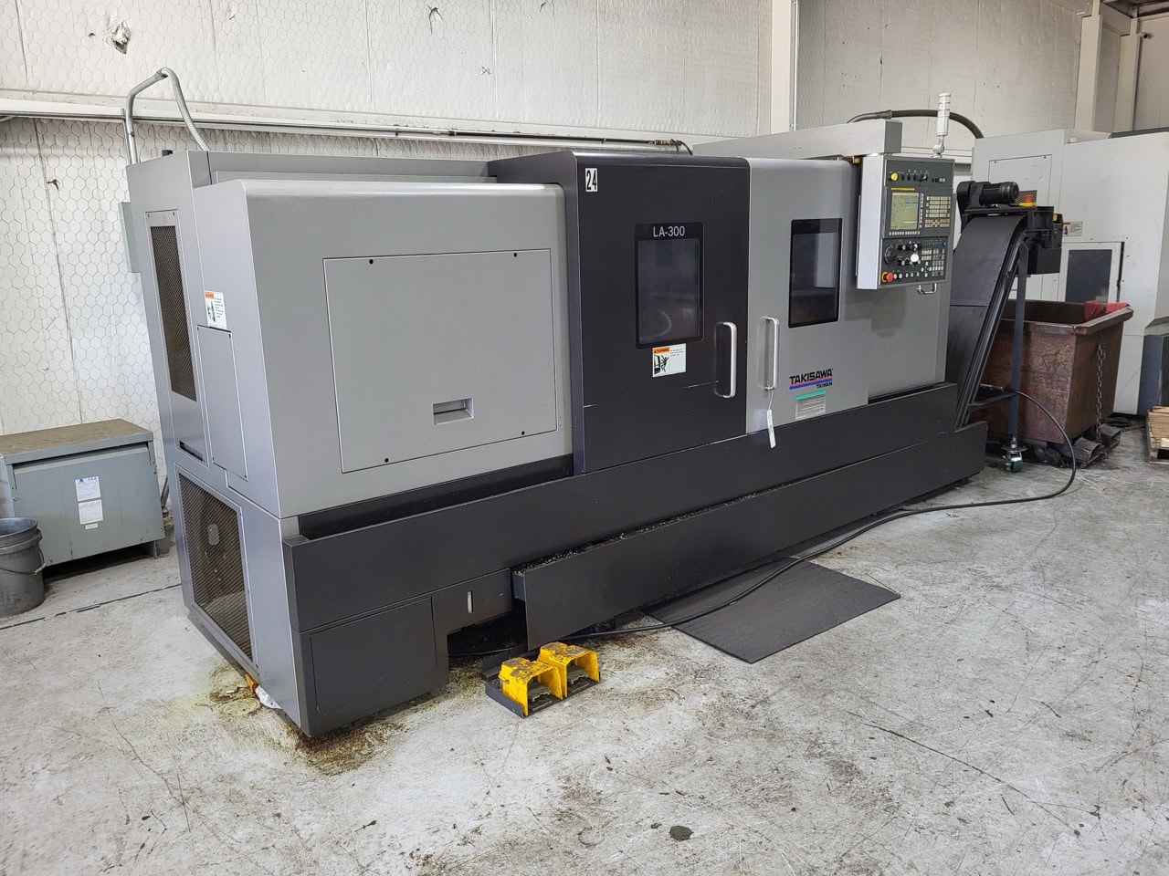 Takisawa LA-300 CNC Lathe, 2018 - Fanuc OI-TF Control, Tailstock, Chip Conveyor - Image 8