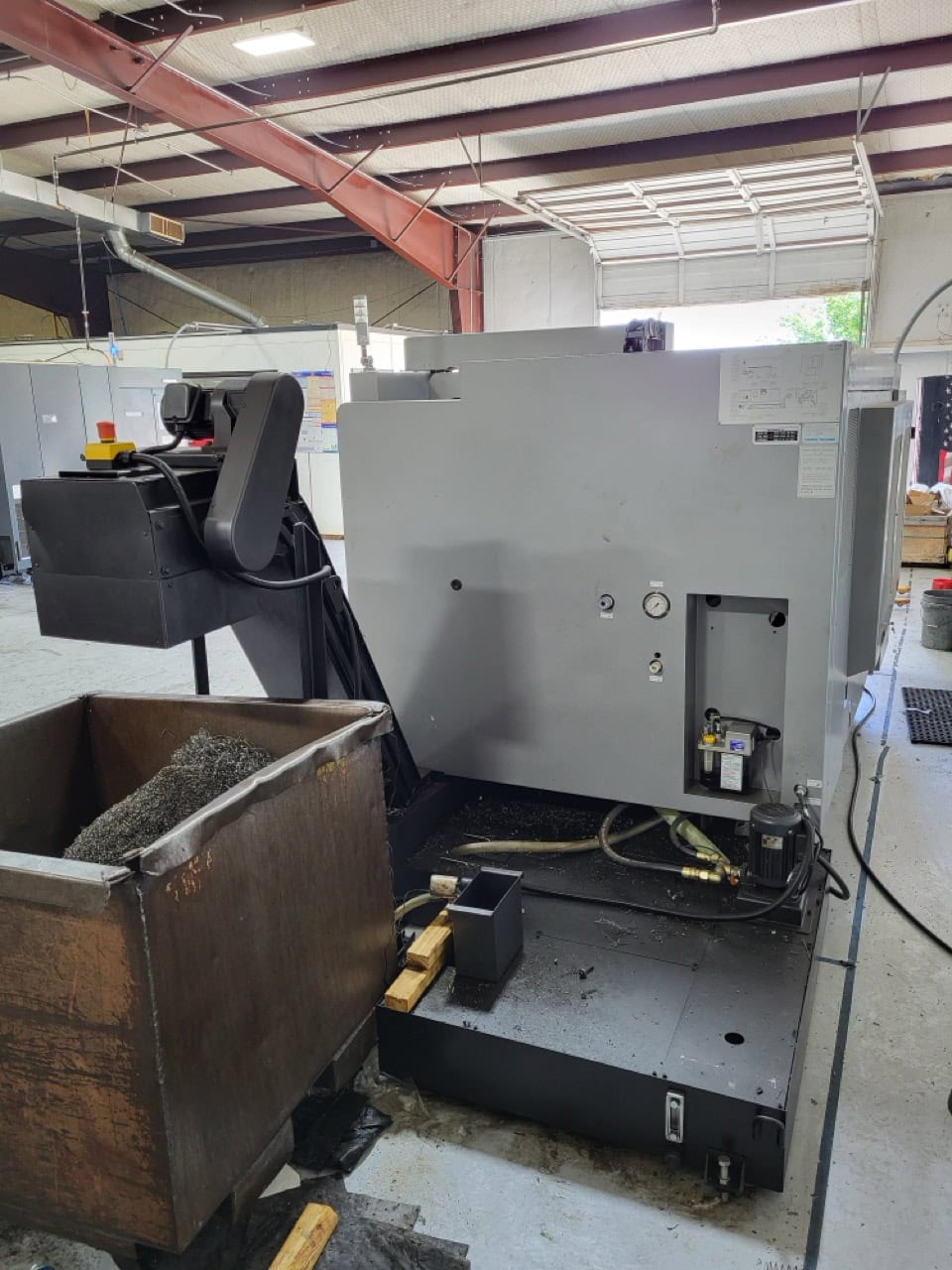 Takisawa LA-300 CNC Lathe, 2018 - Fanuc OI-TF Control, Tailstock, Chip Conveyor - Image 15