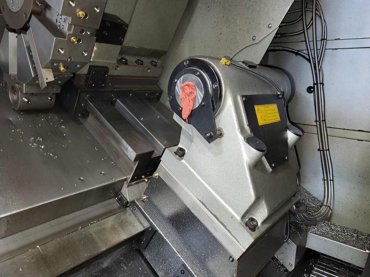 Takisawa LA-300 CNC Lathe, 2018 - Fanuc OI-TF Control, Tailstock, Chip Conveyor - Image 21
