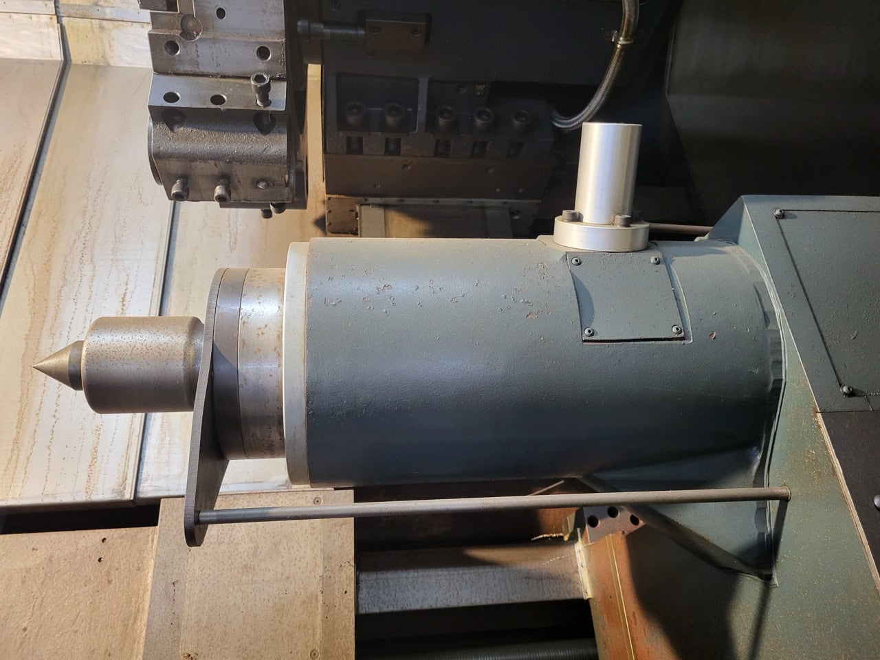 JOHNFORD HT-60-2D CNC Lathe, 2004 - Twin Turret, Chip Conveyor, Programable Tailstock, 24" Chuck - Image 15