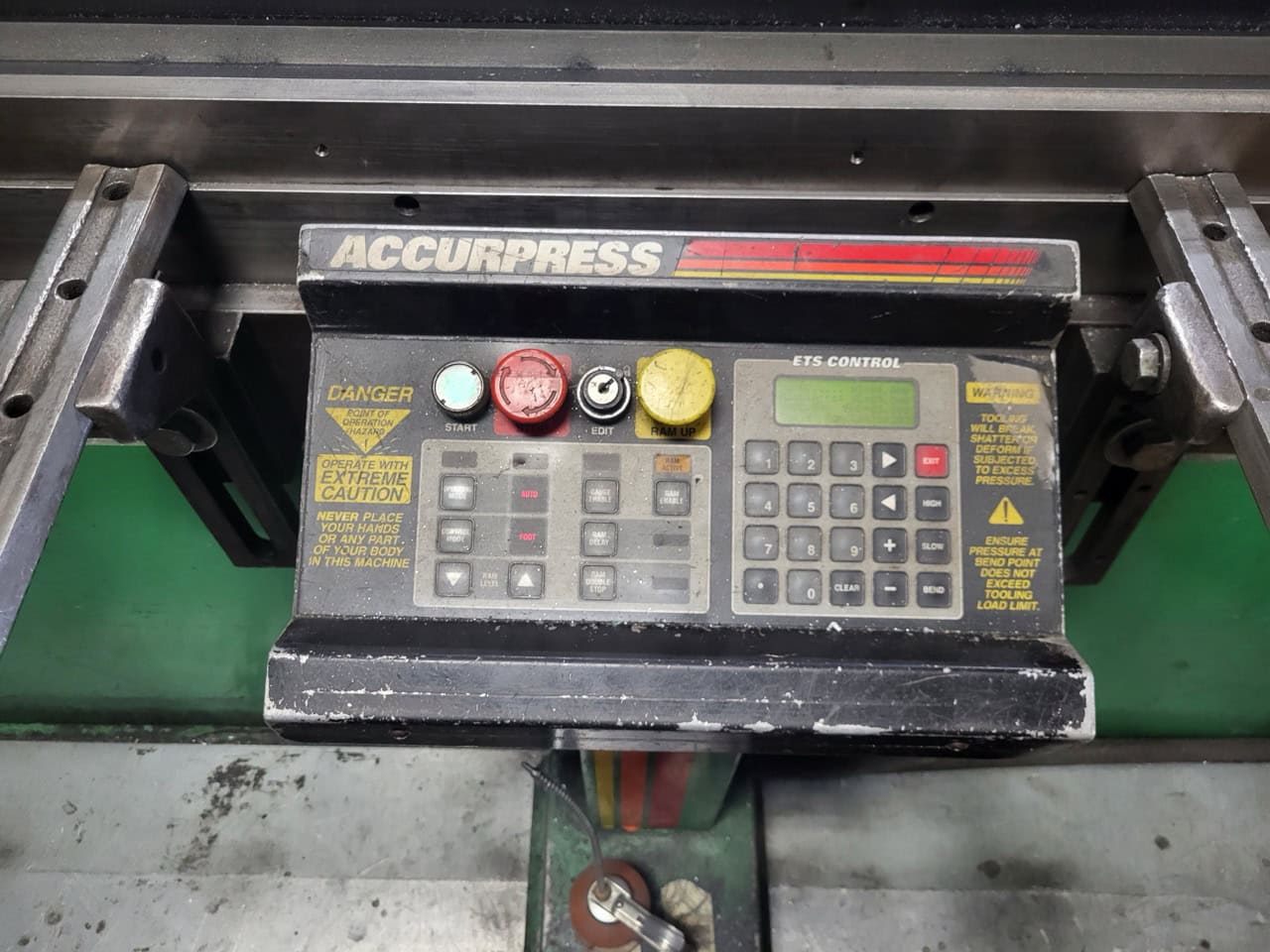250 ton x 12' Accurpress 725012, 1999 - Image 5