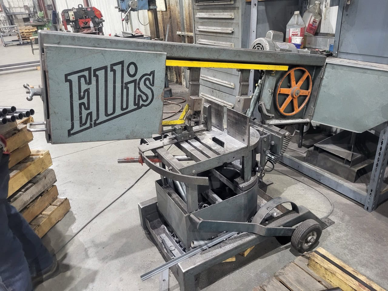 10" Ellis 1800 Mitre Horizontal Bandsaw